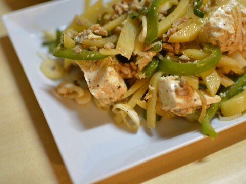 ひき肉と豆腐、野菜のXO醤炒め